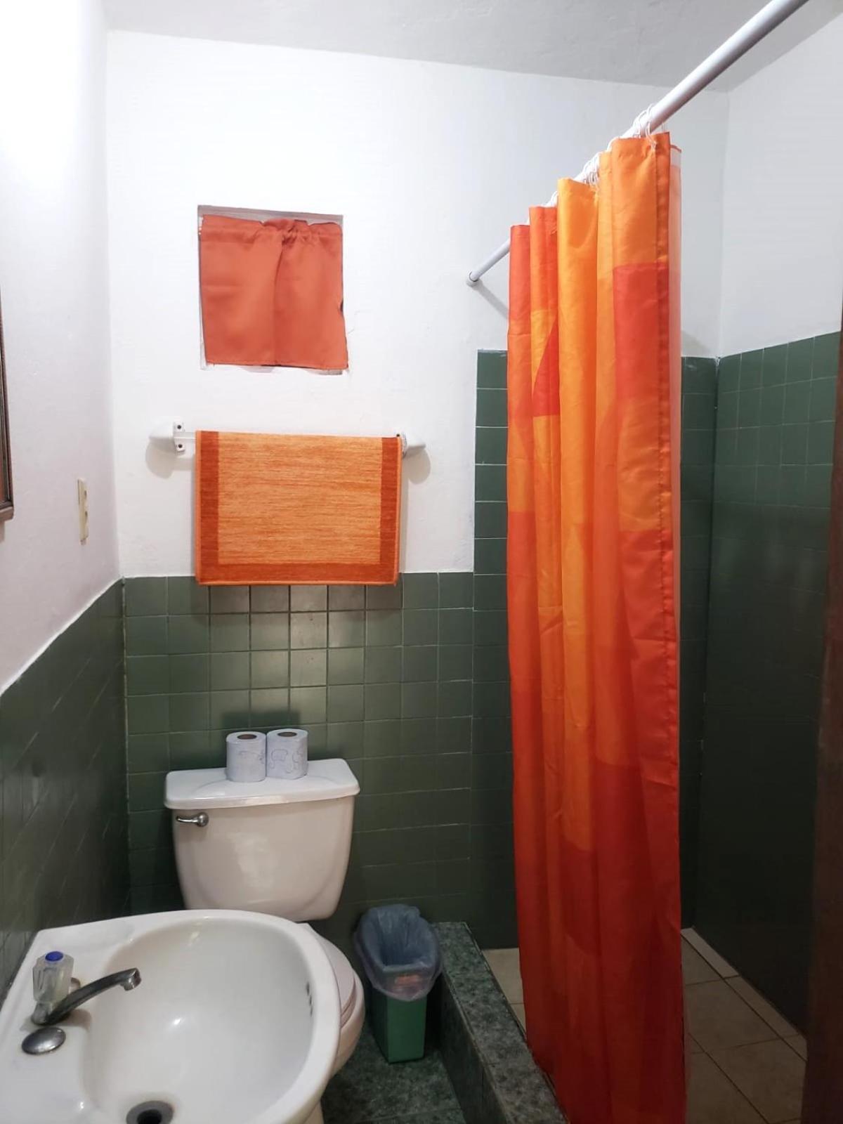 Beach Club Budget Rooms At Popeyes Caye Caulker Exteriér fotografie